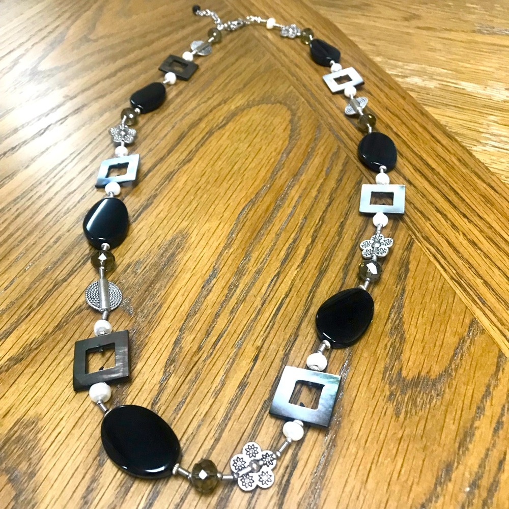 Premier Designs Necklace